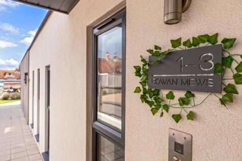 Rowan Mews_3.jpg