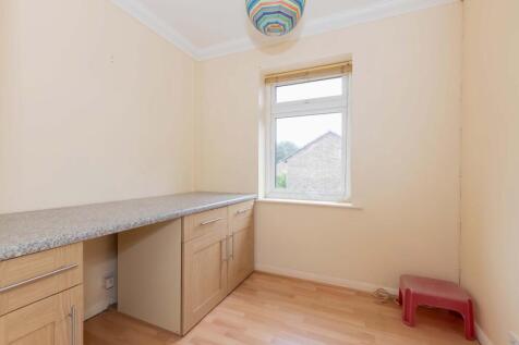 Juniper Close_1.jpg
