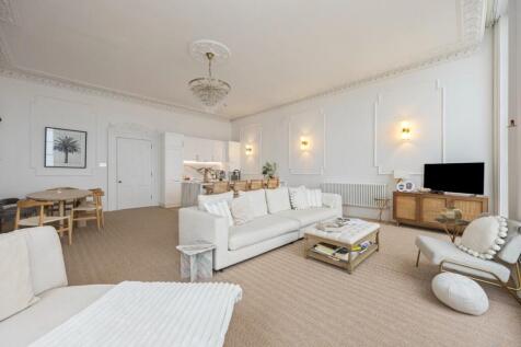 Brunswick Terrace, 42 Flat 6-002.JPG