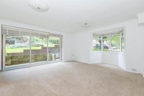 Wellingtonia Court.jpg