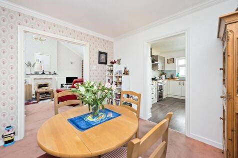 Broad Rigg Avenue, 37_006.JPG