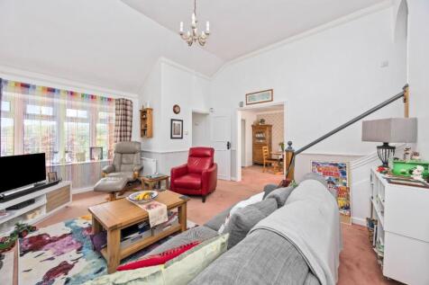 Broad Rigg Avenue, 37_003.JPG