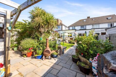 Millcross Road, 17-016.JPG