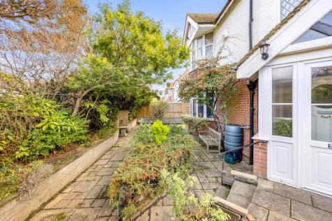 New Church Road, 104-019.JPG