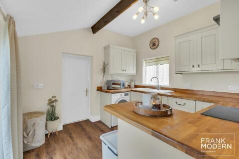 Gardener&#39;s Cottage Kitchen