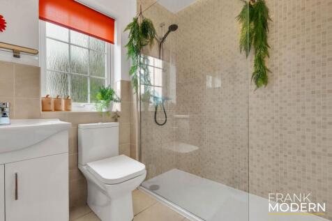 Bedroom Two En-Suite