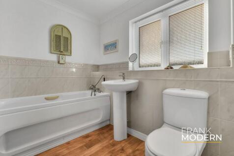 Bedroom One En-Suite