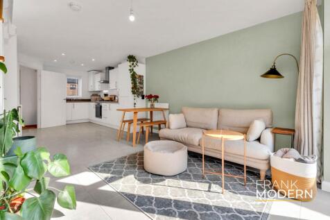 Living / Kitchen / Diner
