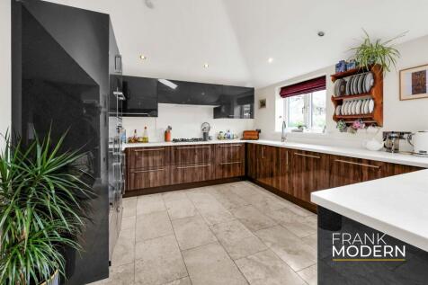 Living / Dining Kitchen