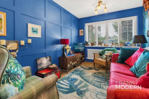 Sitting Room / Bedroom Five