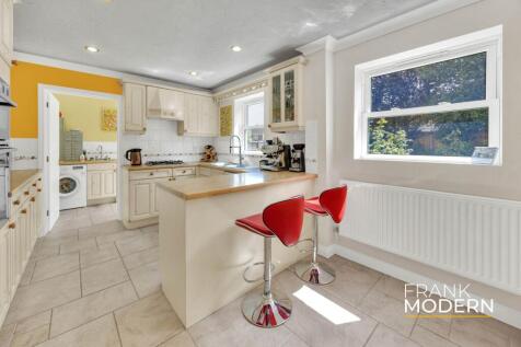 Kitchen / Breakfast Nook