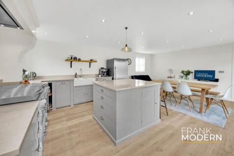 Kitchen / Diner