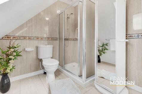 Bedroom One En-Suite