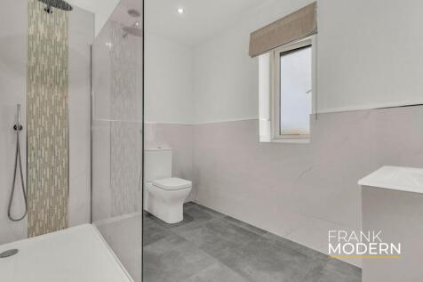 Bedroom Two En-Suite