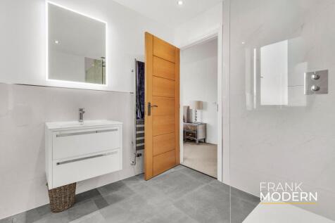 Bedroom Two En-Suite