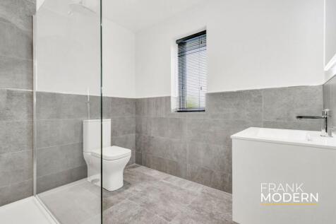 Bedroom Three En-Suite