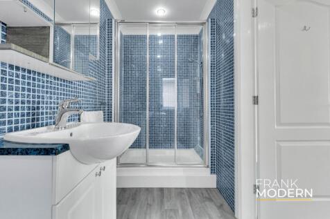 Bedroom Two En-Suite