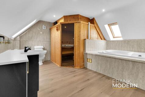 Bedroom One En-Suite