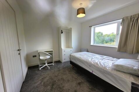 Ensuite Bedroom