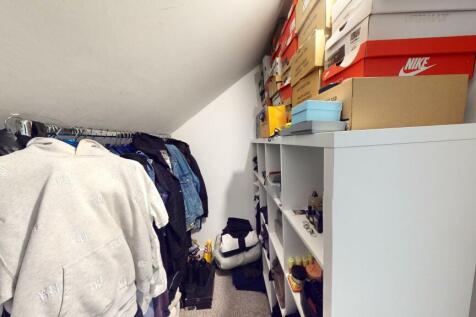 Walk-In Wardrobe