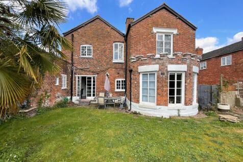 Ivy House