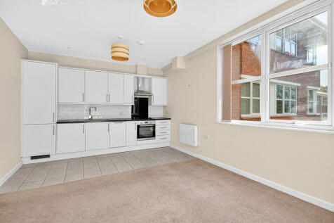 flat5trinitycourtsmall5