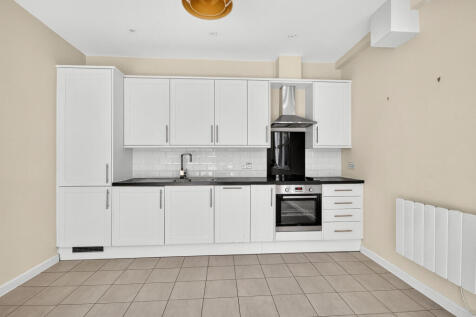 flat5trinitycourtsmall4