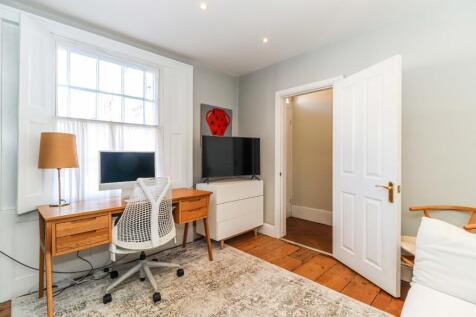 Sitting room/study