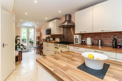 Kitchen/breakfast rm