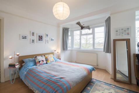 6_Howard_Court007.jpg