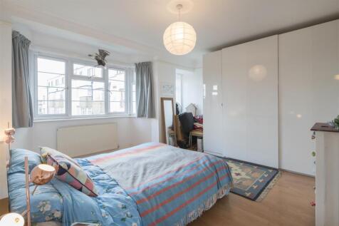 6_Howard_Court008.jpg
