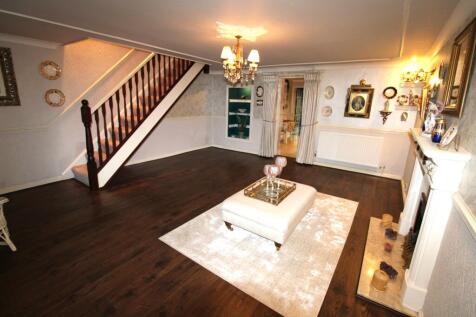 Spacious Lounge