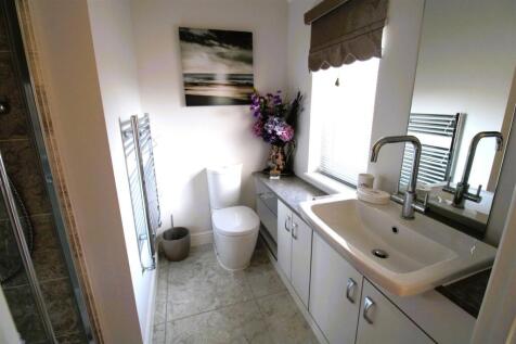 Master En-Suite