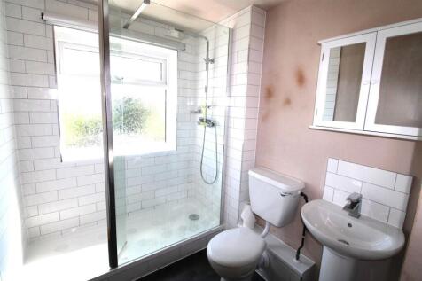 Family Shower Room