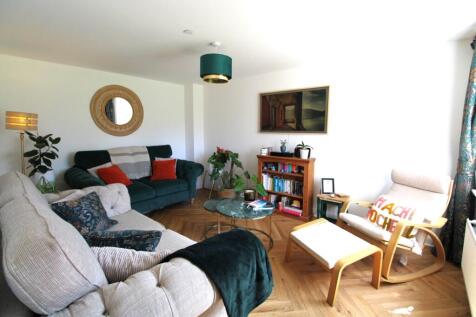Spacious Lounge