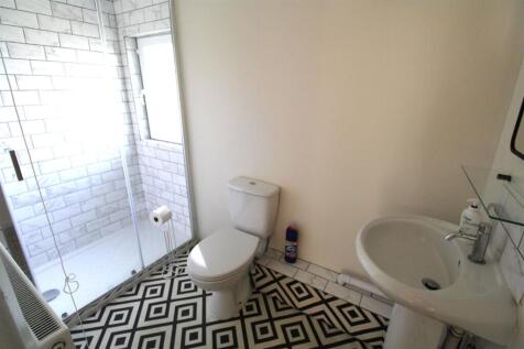 Family Shower Room