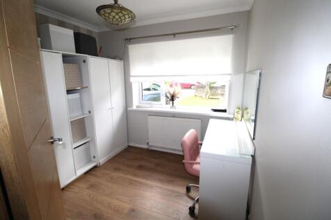 Bedroom 5/ Study
