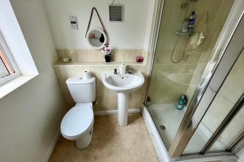 Master En-Suite