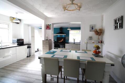 Open-Plan Lounge/Kitchen/Diner