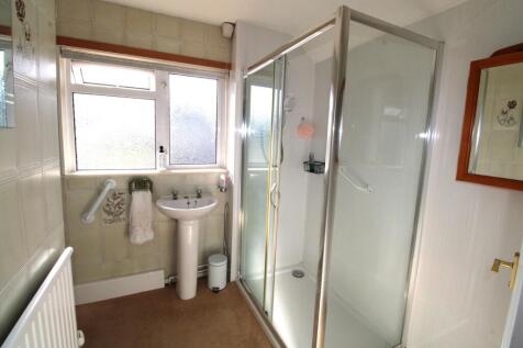 Family Shower Room