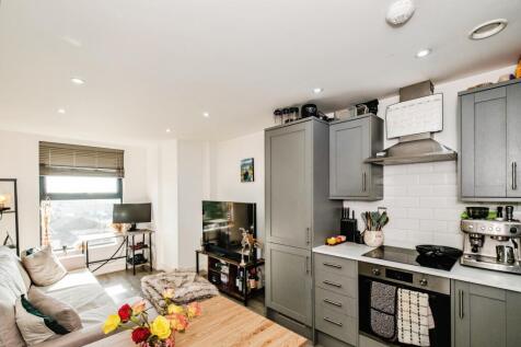 Lounge / Kitchen