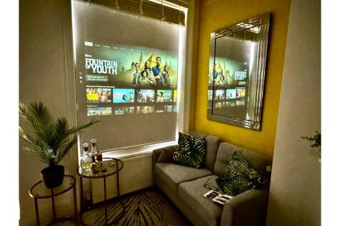 Family / Cinema Room