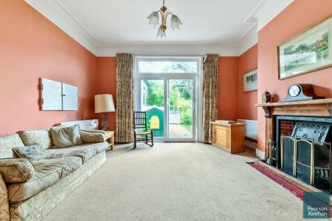 45 Langdale Gardens, BN3 4HL (12).jpg