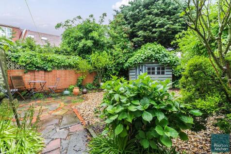 45 Langdale Gardens, BN3 4HL (21).jpg