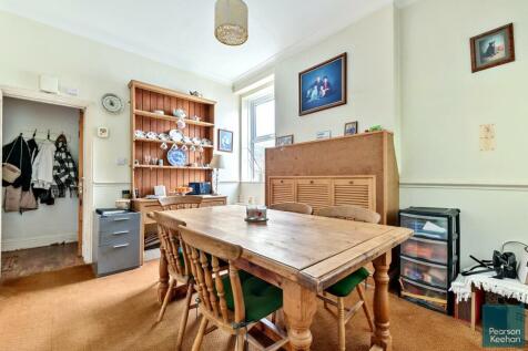 45 Langdale Gardens, BN3 4HL (8).jpg