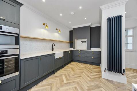 Brunswick Street West, 39-013.jpg
