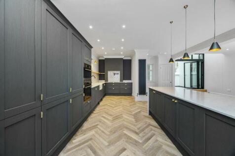 Brunswick Street West, 39-012.jpg