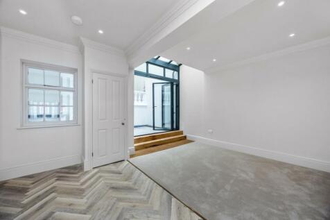 Brunswick Street West, 39-015.jpg