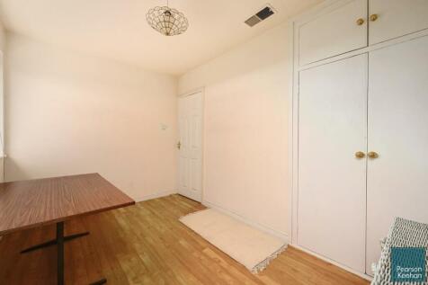 78 Shirley Drive, BN3 (23).jpg