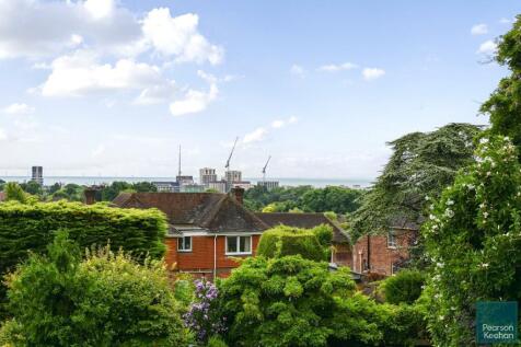 78 Shirley Drive, BN3 (47).jpg